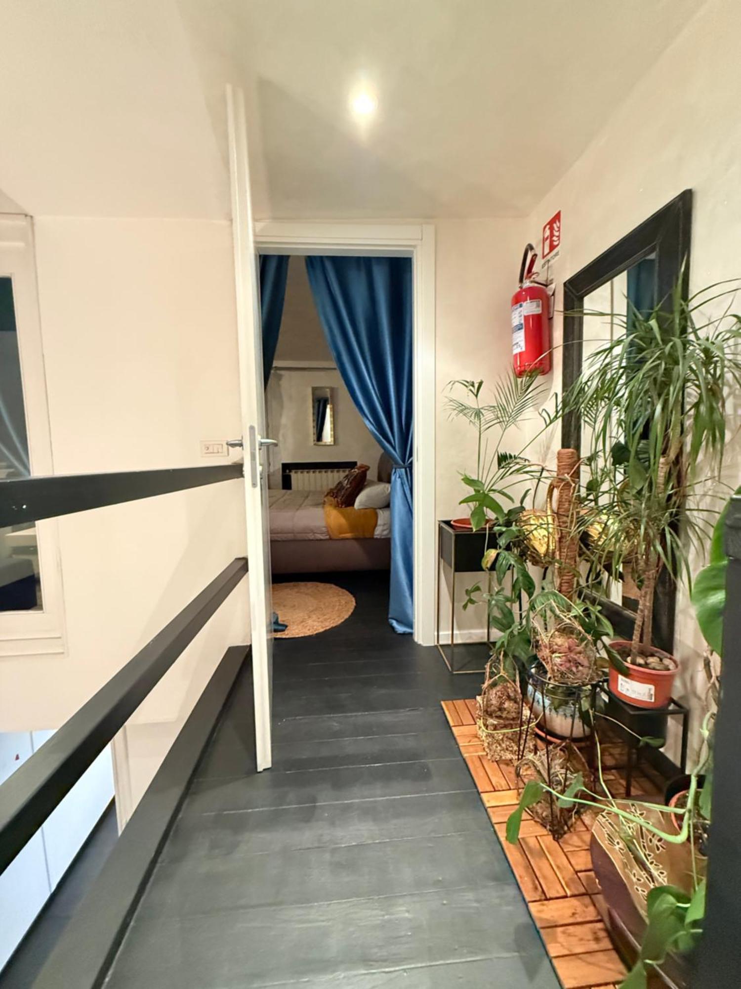 Luxury Piazza Di Spagna Escape With Terrace And Private Spa Рим Екстериор снимка